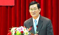 Presiden Truong Tan Sang melakukan kunjungan kerja di provinsi Quang Ngai